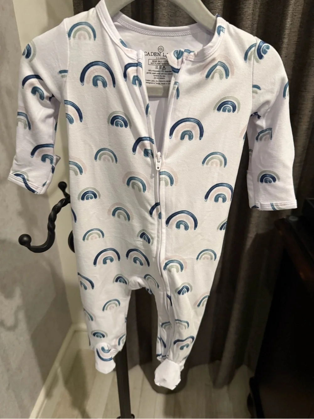 Caden Lane White & Blue Rainbow Print Baby One-Piece Zip Romper new 0-3 months